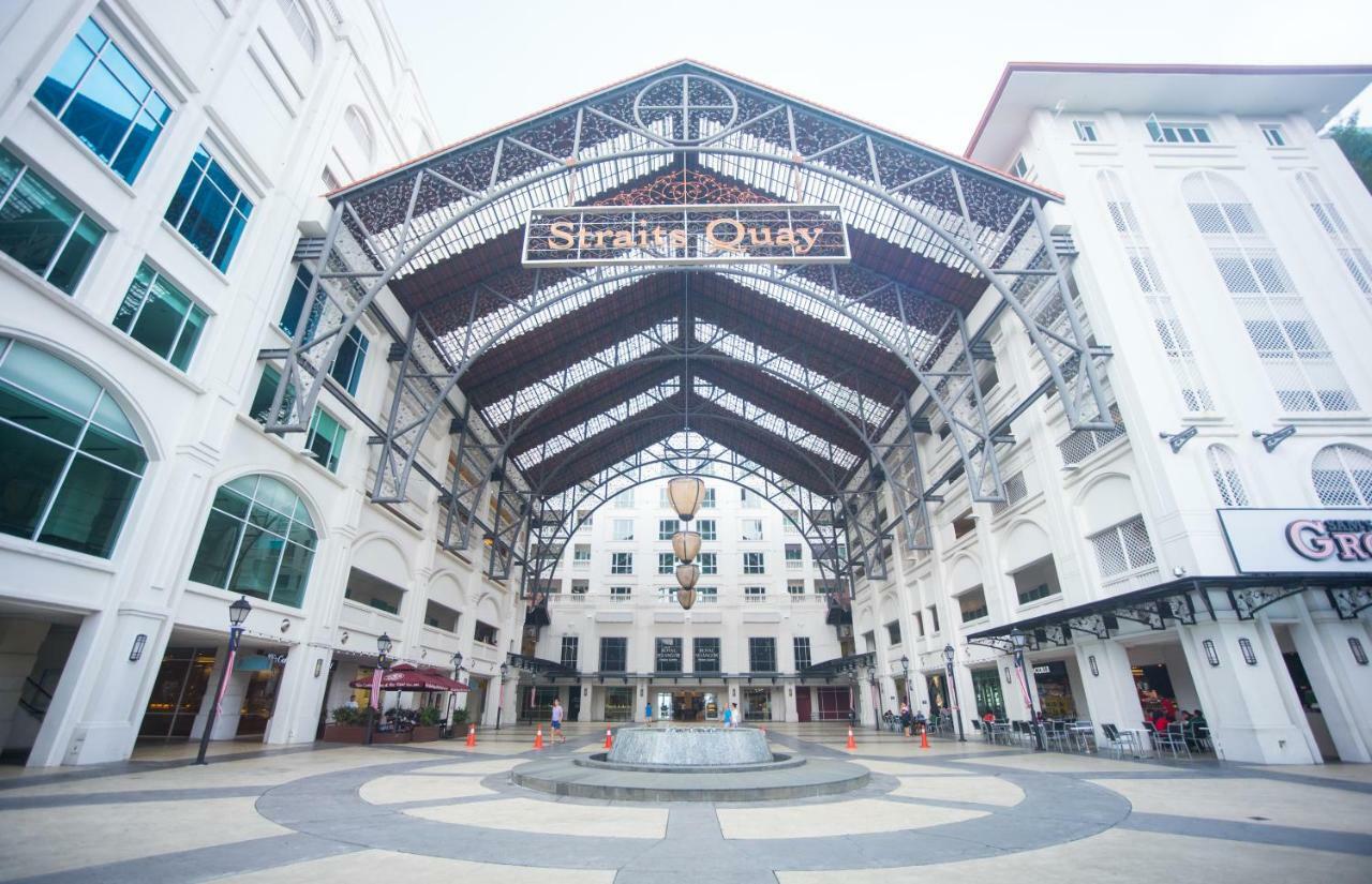 The Suites At Waterside Straits Quay By Plush Bagan Jermal Exterior foto